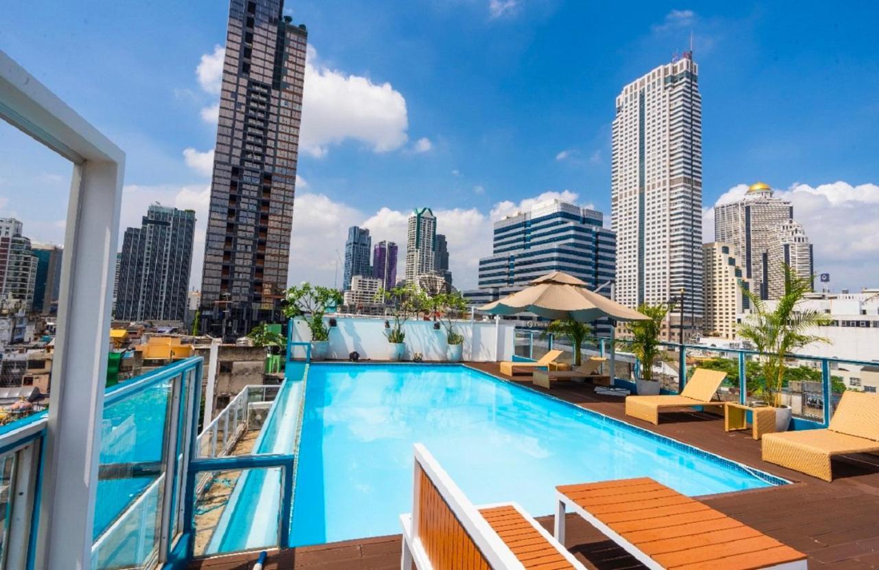 Sapphire Hotel Silom Bangkok Exterior photo Rooftop pool at the hotel
