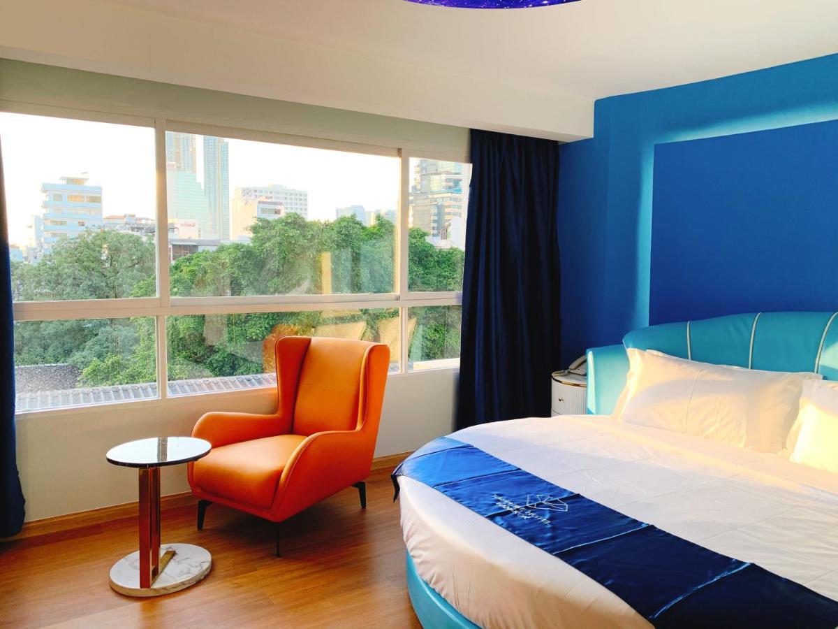 Sapphire Hotel Silom Bangkok Exterior photo